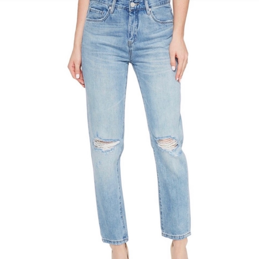 Blank NYC High Rise Tapered Leg Distressed Jeans Light Wash Women’s Size…